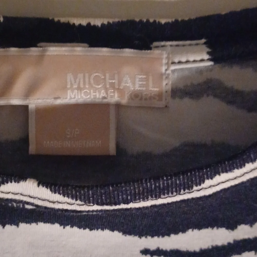 MICHAEL KORS - Picture 2 of 4